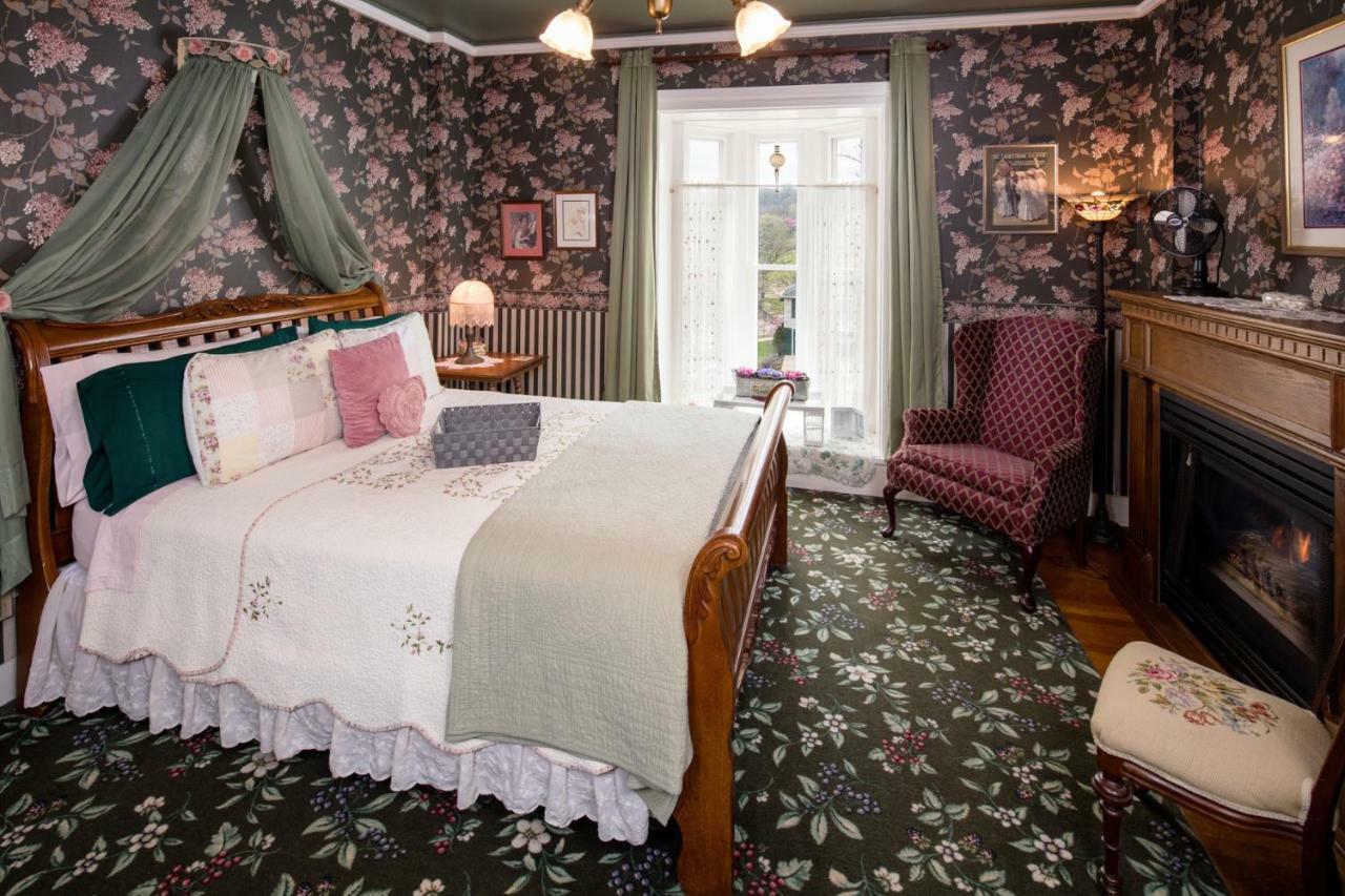 The Steamboat House Bed and Breakfast Galena Exterior foto